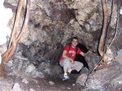 La cave de Rangitoto en Nouvelle-Zélande