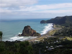 Le lion rock de Piha