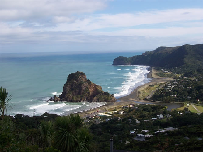 Le lion rock de piha