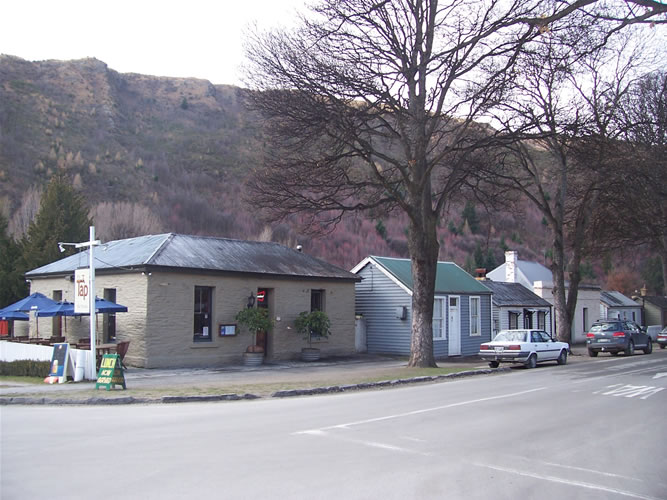 La ville de arrowtown avec le timbre de la nouvelle-zelande