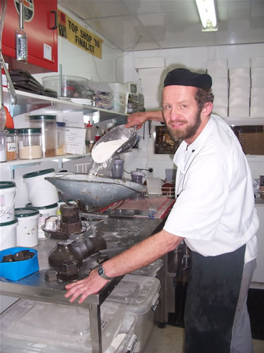 Christophe, le chef patissier du Dorothy Patisserie à Wellington